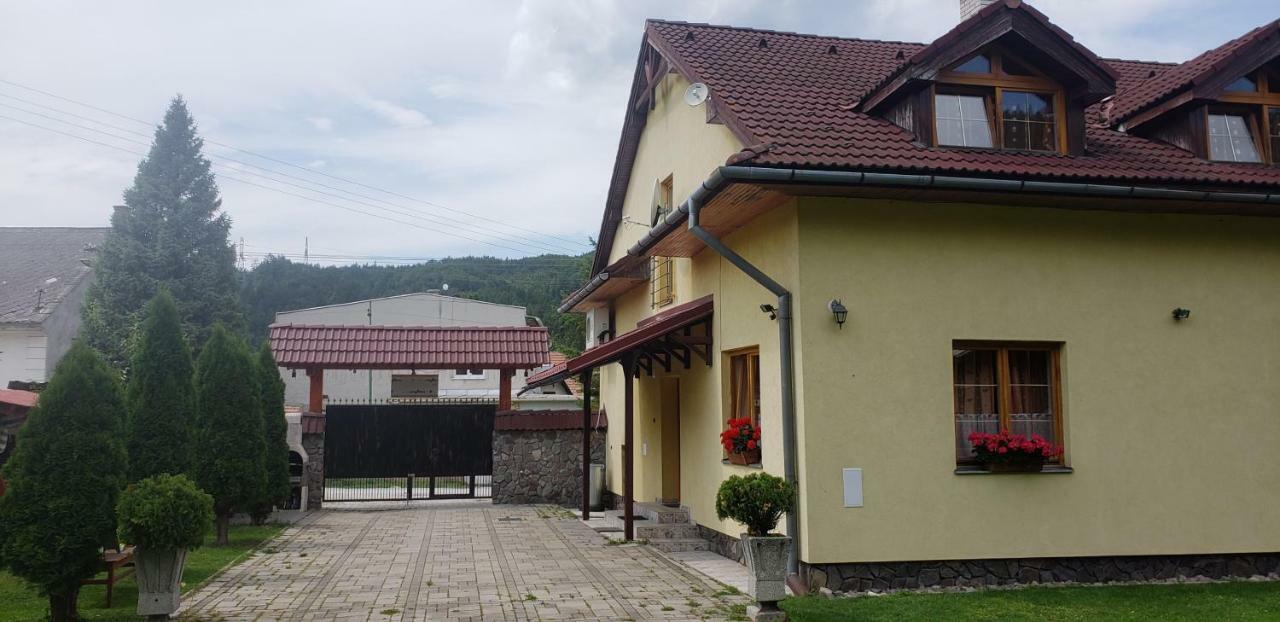 Penzion Hacienda Liptovská Osada Extérieur photo